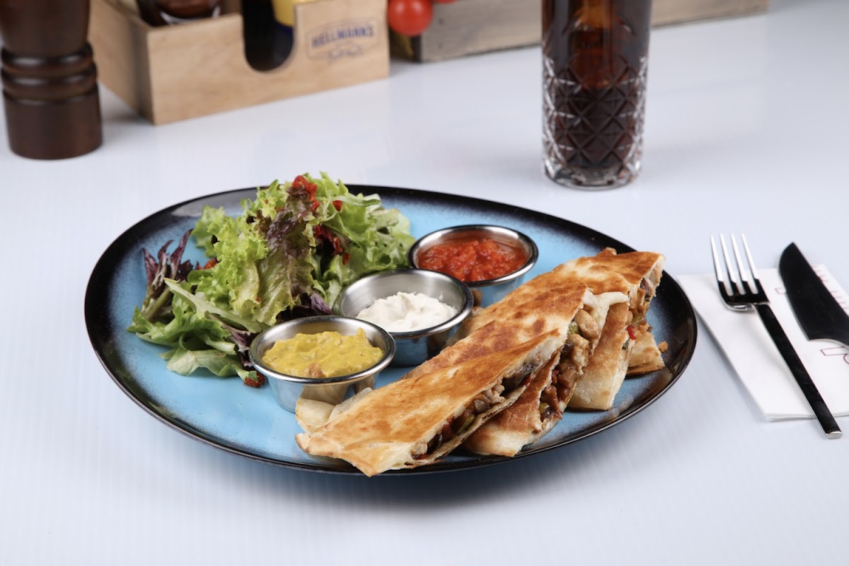 Dora's Cafe & Brasserie-8